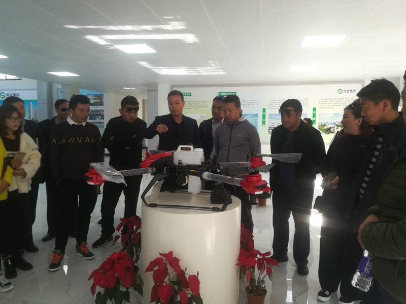 那曲、富陽兩地農業代表團參觀考察瓶窯基地