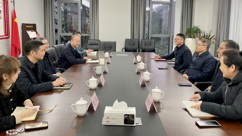 省農(nóng)業(yè)農(nóng)村廳黨組成員、省畜牧農(nóng)機發(fā)展中心主任駱健民到浙江農(nóng)合調(diào)研