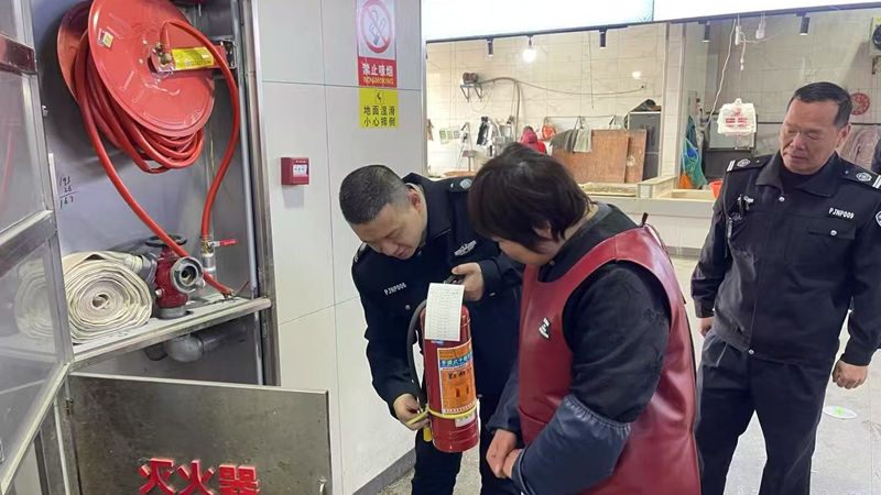 浦江農批市場開展&ldquo;問與答、學與用&rdquo;消防安全主題活動