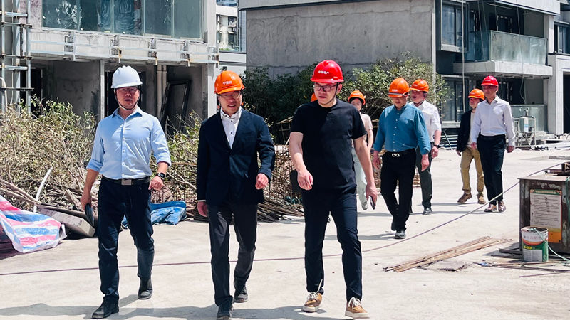 興合集團(tuán)黨委副書記俞曉東調(diào)研浙農(nóng)實(shí)業(yè)寧望府項目