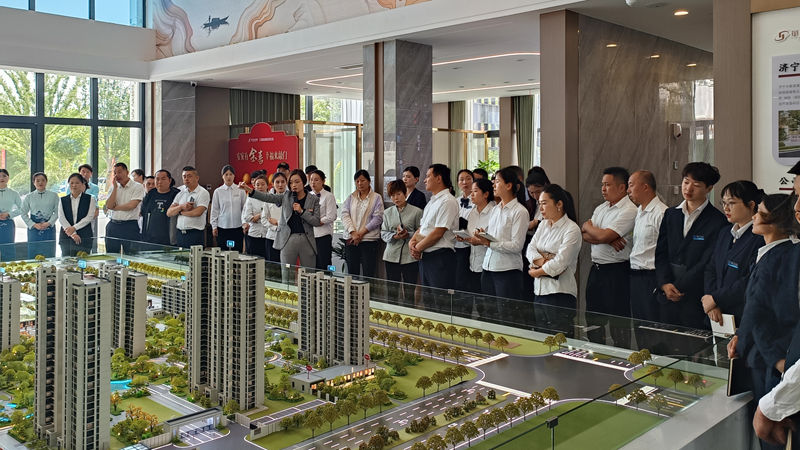 濟(jì)寧華都開展物業(yè)團(tuán)隊營銷賦能培訓(xùn)